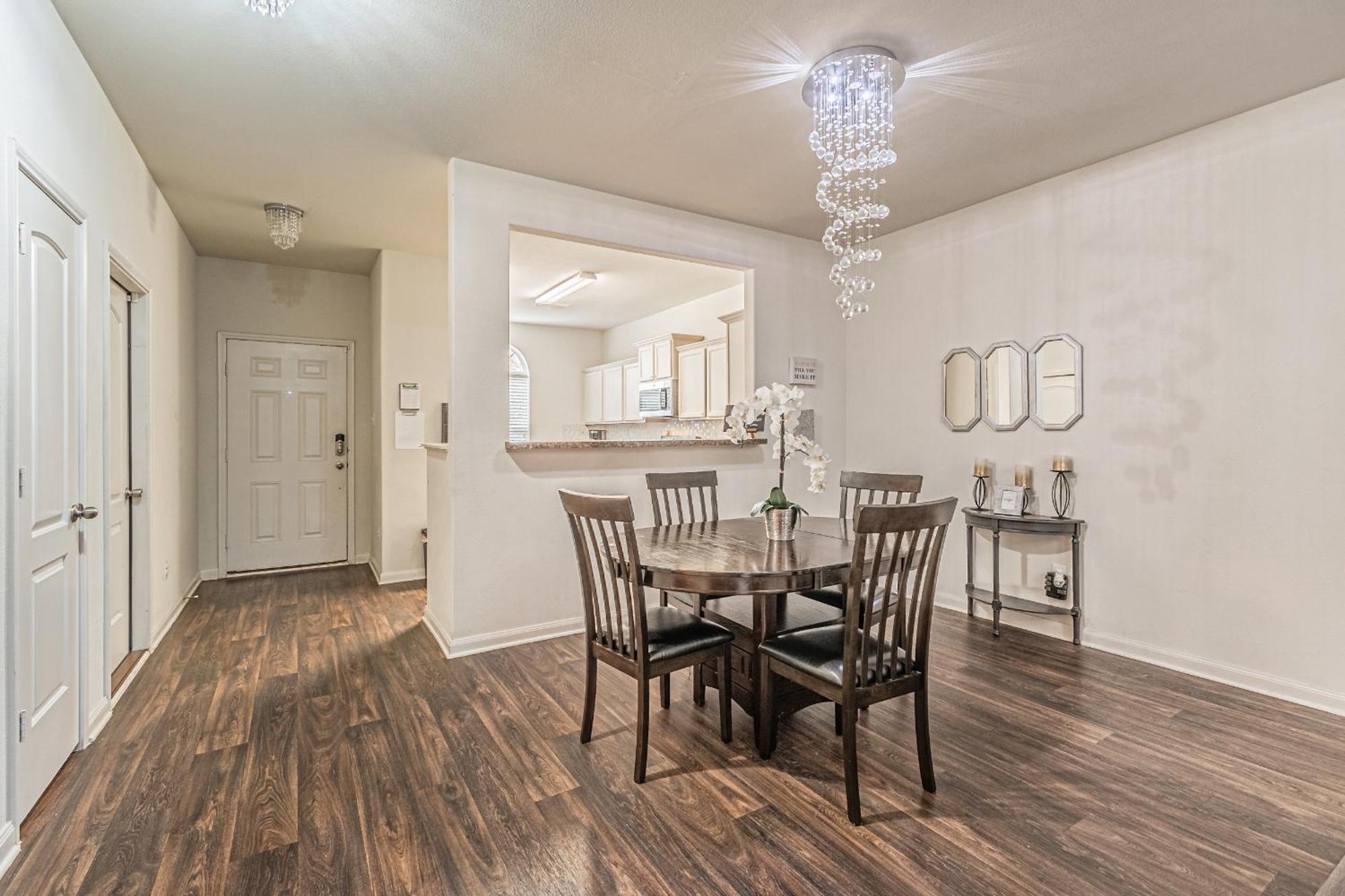 Luxury 5Br Dallas Retreat With Business Amenities - Perfect For Business Travelers, Families & Groups Εξωτερικό φωτογραφία