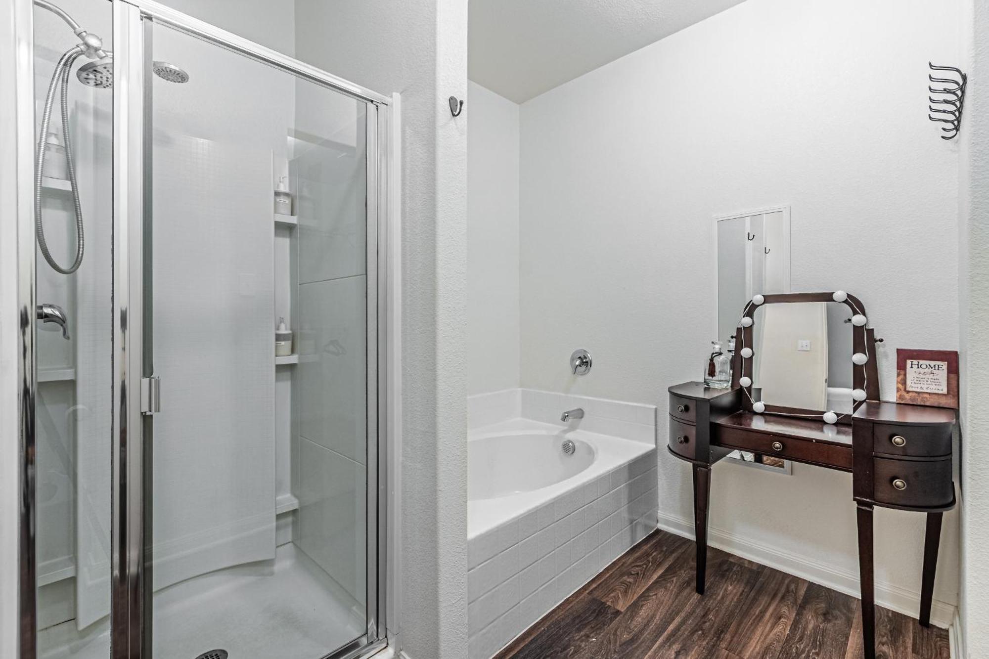 Luxury 5Br Dallas Retreat With Business Amenities - Perfect For Business Travelers, Families & Groups Εξωτερικό φωτογραφία